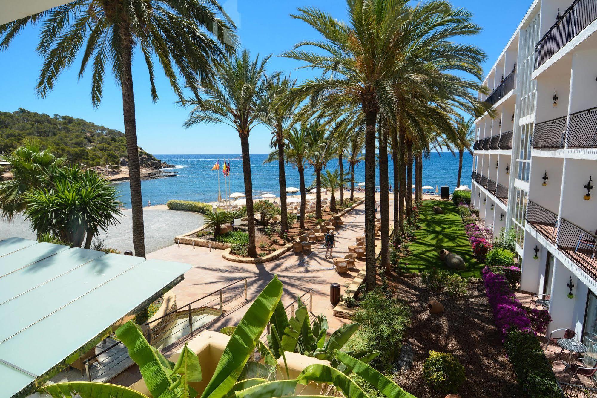 Hotel Catalonia Ses Estaques - Adults Only Santa Eulalia del Río Exterior foto