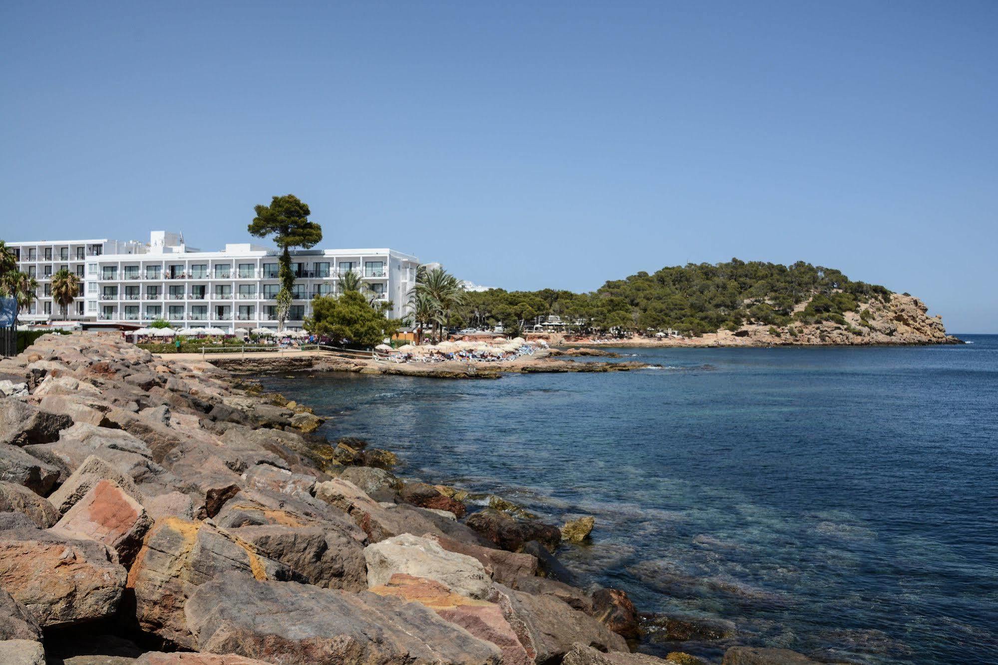 Hotel Catalonia Ses Estaques - Adults Only Santa Eulalia del Río Exterior foto
