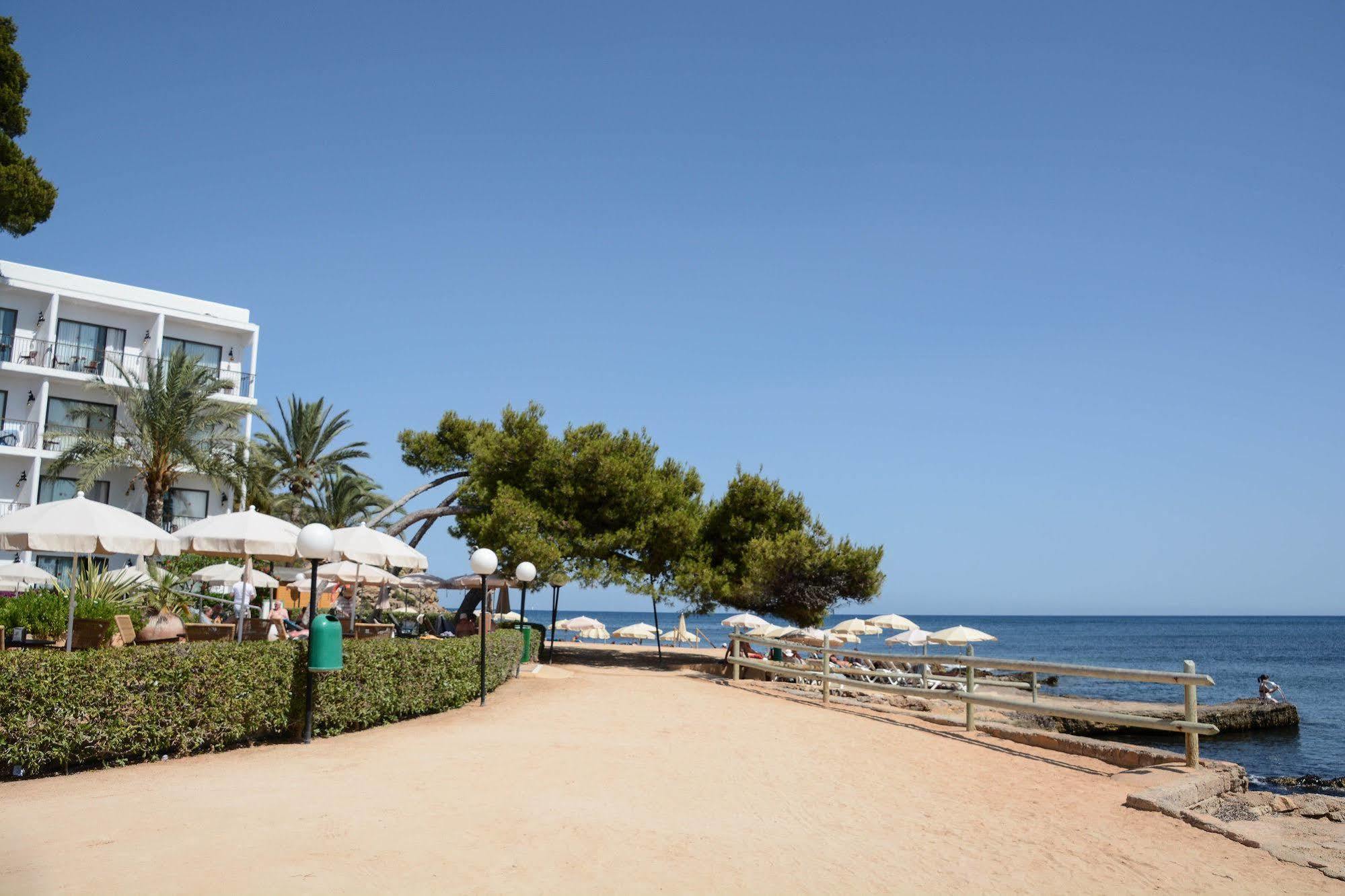 Hotel Catalonia Ses Estaques - Adults Only Santa Eulalia del Río Exterior foto