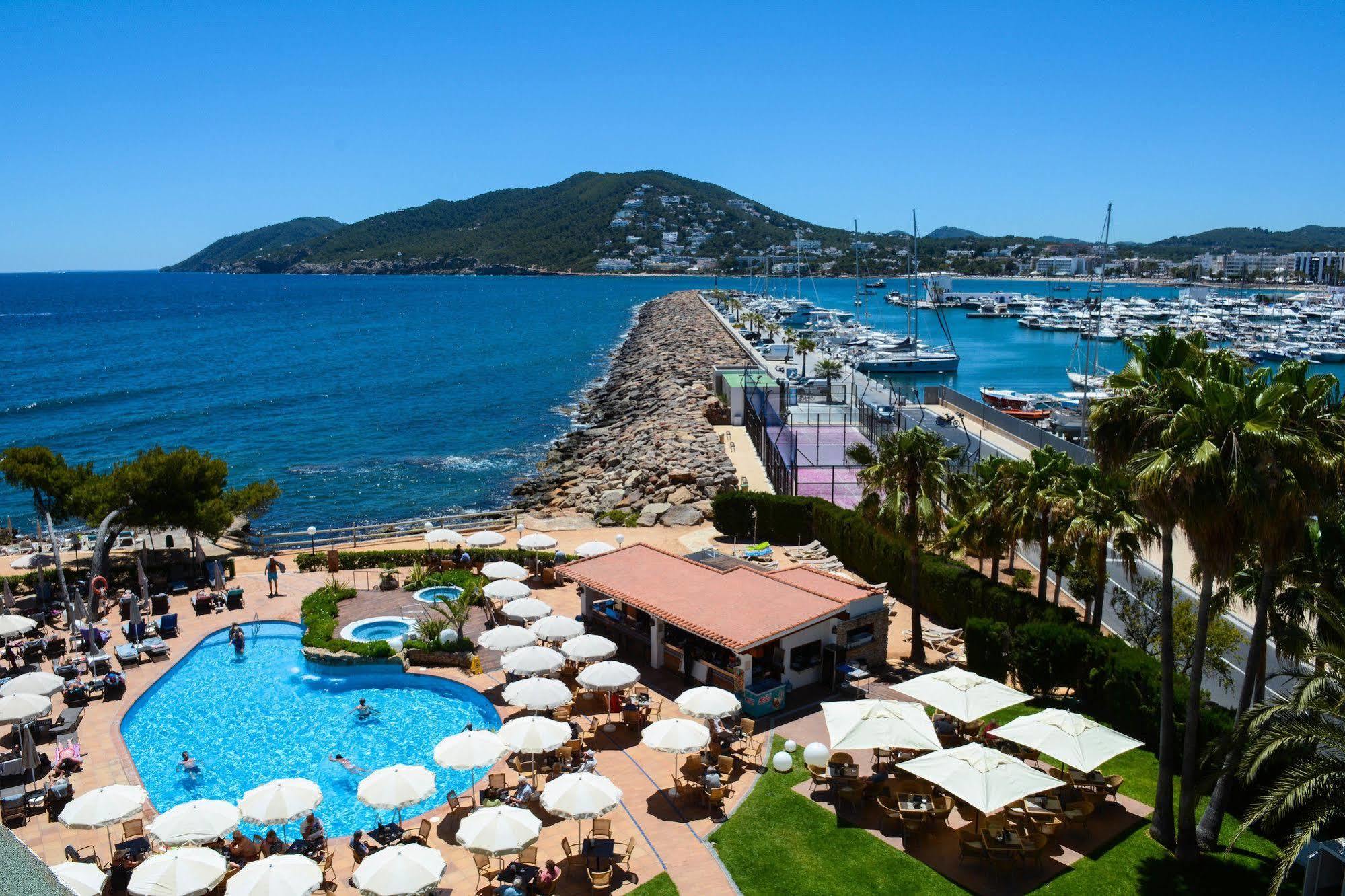 Hotel Catalonia Ses Estaques - Adults Only Santa Eulalia del Río Exterior foto